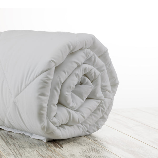 Couette chaude couleur 450 gr/m² - 100% Microfibre - Oeko Tex® - À partir de 10,00€ H.T /pc