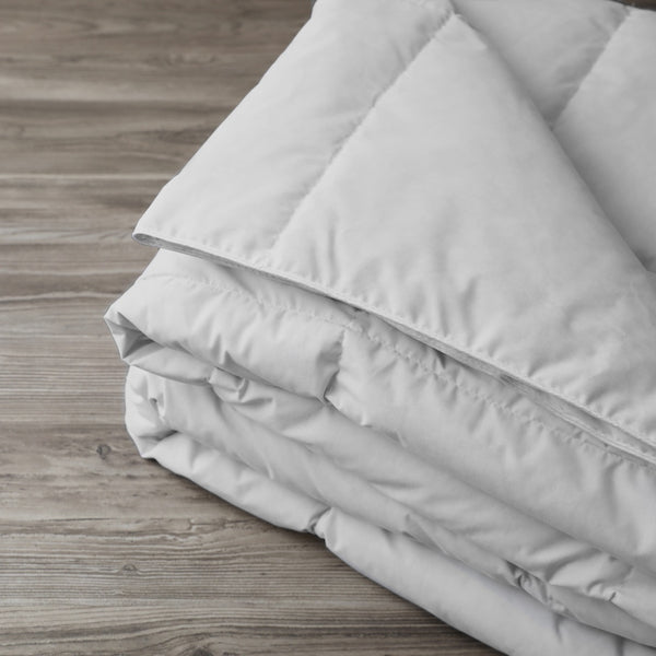 Couette chaude couleur 450 gr/m² - 100% Microfibre - Oeko Tex® - À partir de 10,00€ H.T /pc